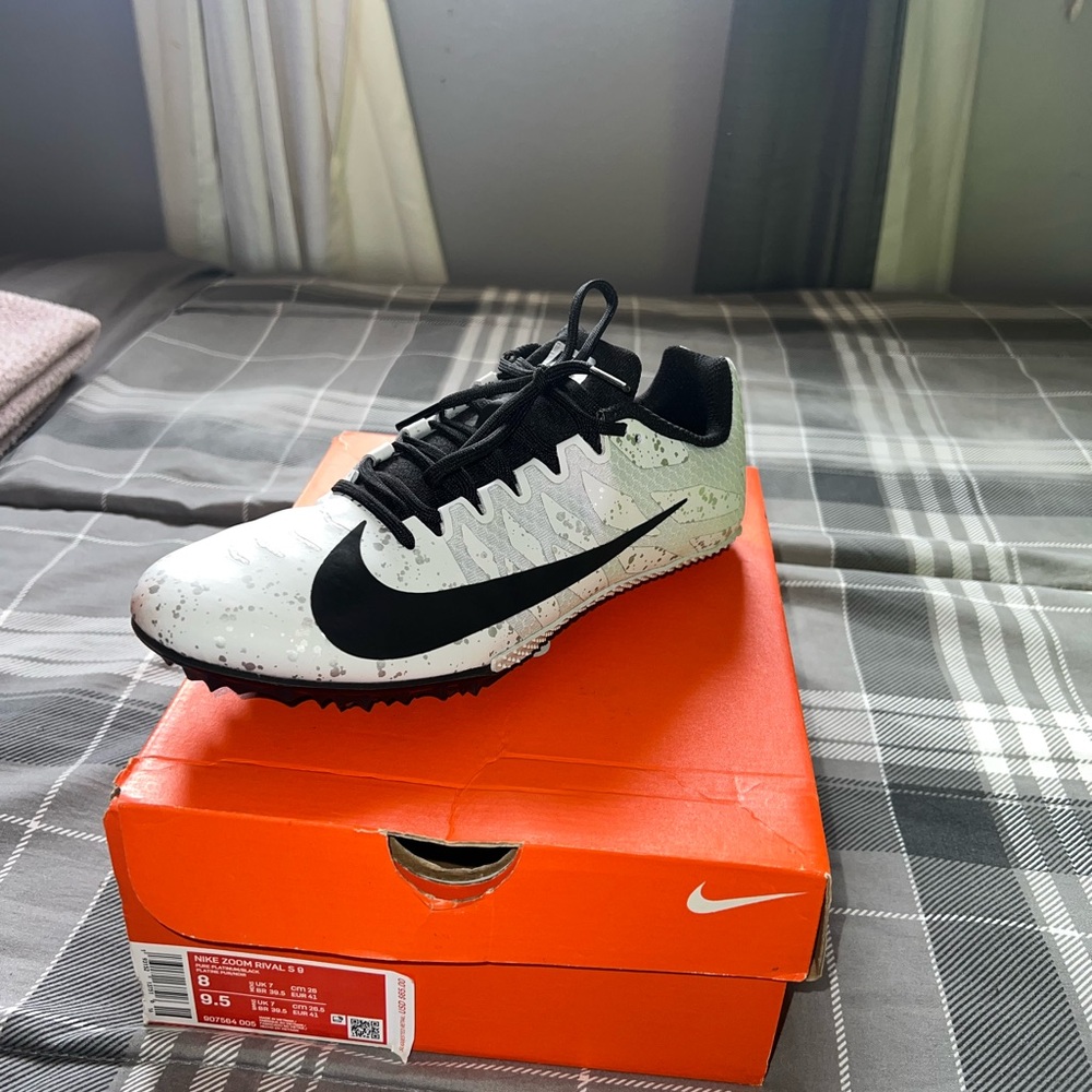 Nike Black and White Athletic Shoes